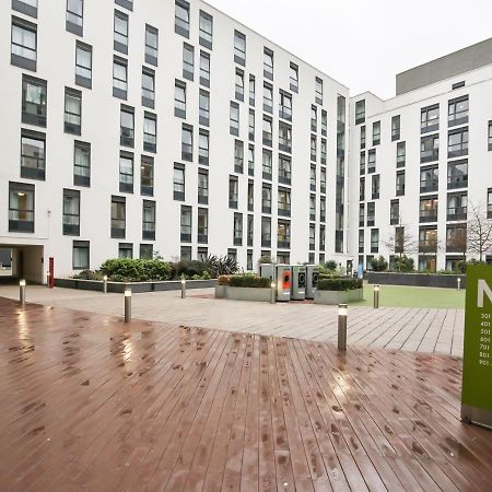 Sterling Court In Wembley London Exterior photo